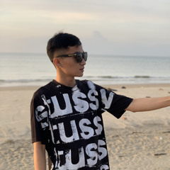 HOÀNG TÚ