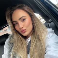 Letícia Castro