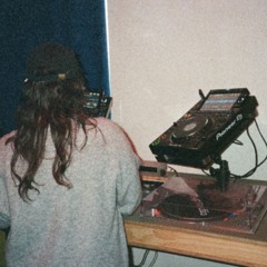 dj straight girl
