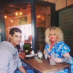 Mirka Ochs Frau von Mostio