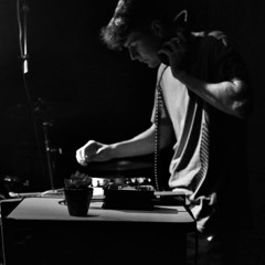 DJ CON