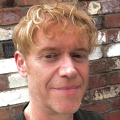 Michael Holmes