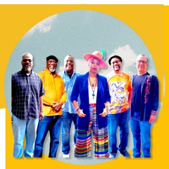 Mama Moon Rumpshakers