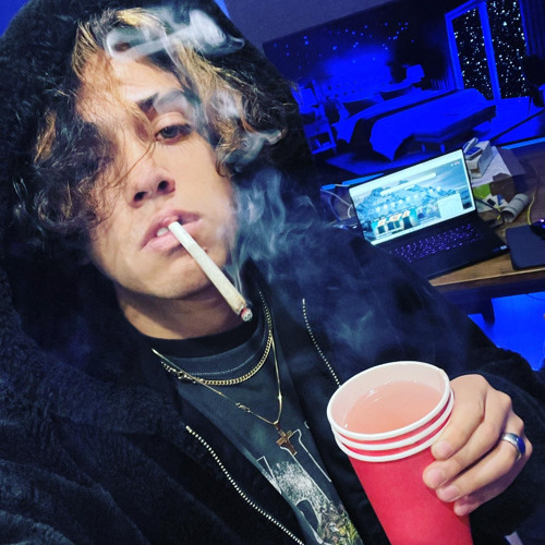 Stream Ninyy 💜🦇🍇 music | Listen to songs, albums, playlists for free on ...