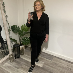Dee