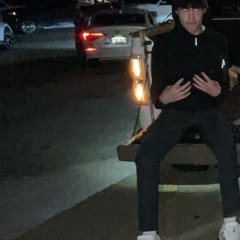 𝑩𝑬𝑬𝒁𝒀🖤