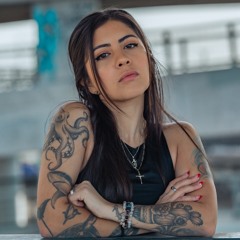 Nina J