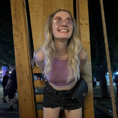 Adrianaaa
