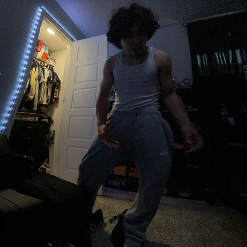 Bandhunta Izzy - Throw It Up