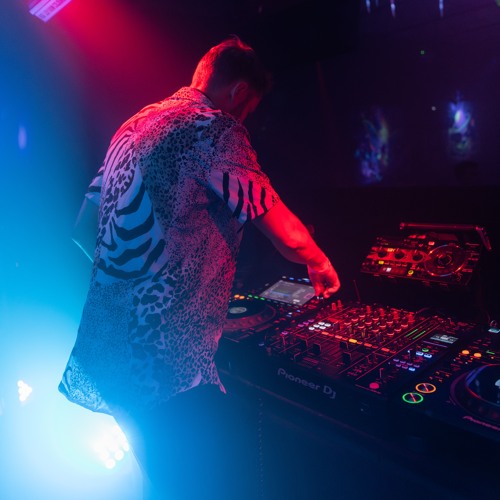 Switching Laynez (Layne B2B Second Chancez) Minimal Tech Mix
