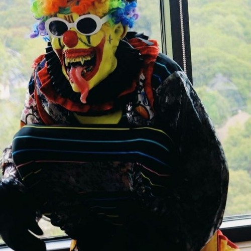 The clown full gibby Gibby