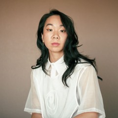 Nina Q. Hồ