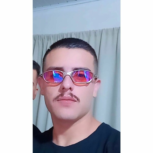 Leo Vinícius’s avatar