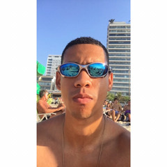 Isaac Dos Santos 1