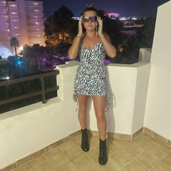 katiemaewood_
