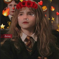Thusha Chandiran   GRYFFINDOR FAN!!!