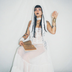 Camgurl / Psy Priestess