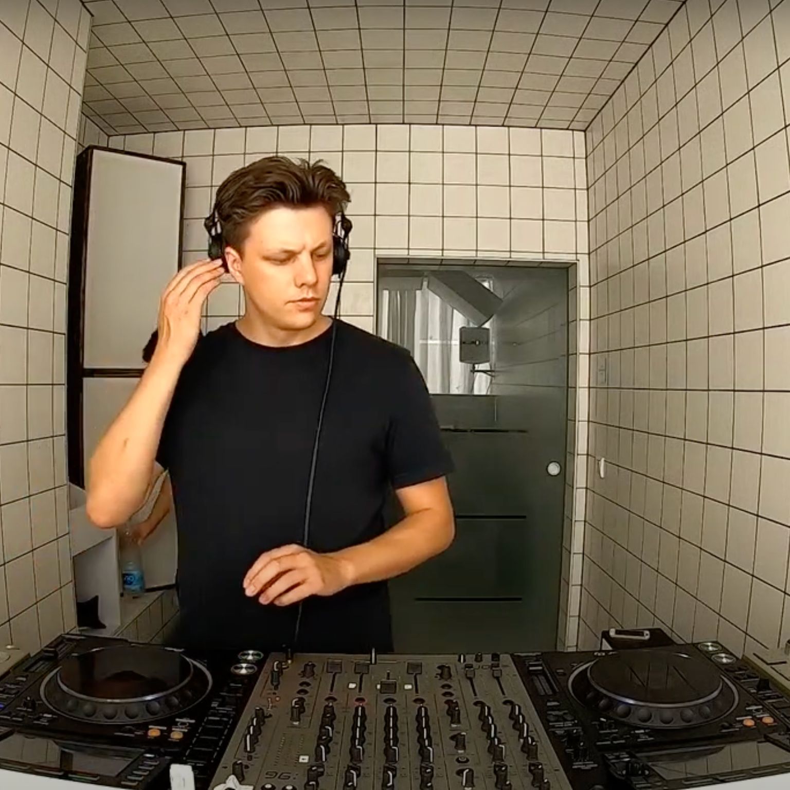 Joe Davies // DJ Assam