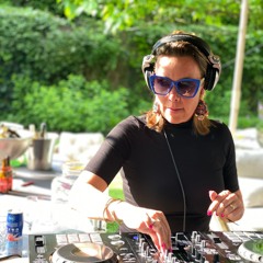 Afro Beats DJ Lied