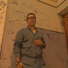 مستر زيزو الشاعر