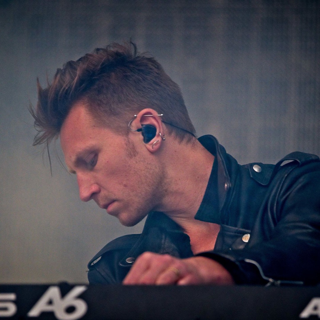 Stream GZGZ music | Listen to songs, albums, playlists for free on