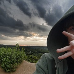 FxFantasy 1-5-2 (@FxxFantasy)