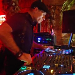 whispêrik - highways for the mind