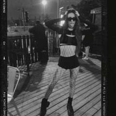 bethany bridle ⛓️🖤🖕🏼