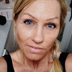 Jeanett A Kristensen