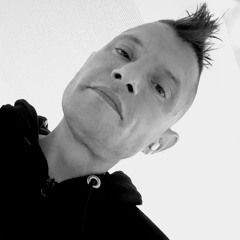 Niels k Overgard