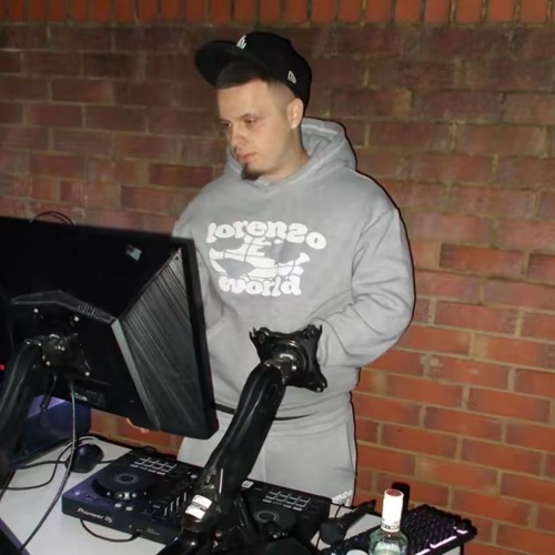 1DJKAYY — artist photo