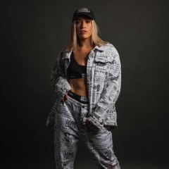 Charlotte Van de Peer
