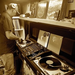 Dj DeepMilk