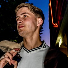 DJ MΛX V / MAX V