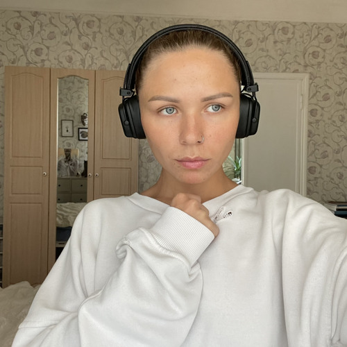 Polina Lobanova’s avatar