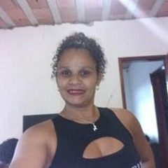 Tininha Santos