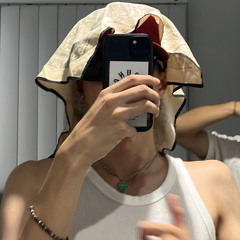賀山柊吾