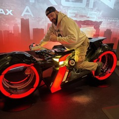 Christopher Clarke 8