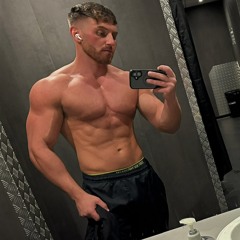 *Billy.Hutchinson*
