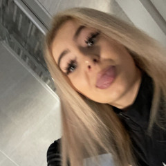 Robyn Anderson xx
