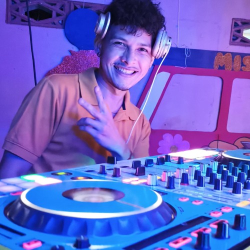 Stream DJ JUSTIN COSTA RICA music | Listen to songs, albums, playlists ...