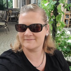 Janine Arnika