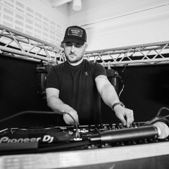 DEEJAY_ZES
