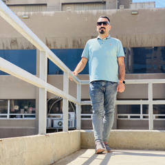 يسرى منحوش بفكر فيك