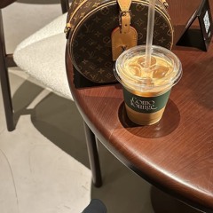 عن عن عـــنـودي🎱