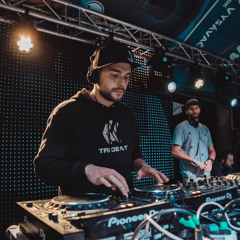 SWAROWSKY lllTrident crew