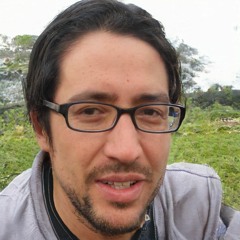Justinfitz Fajardo VII Jr. (and family)