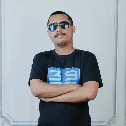 DJ Nyong Ale’s avatar