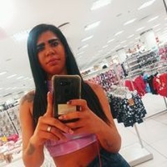 Juliana Anegues
