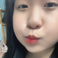 meomeo ><